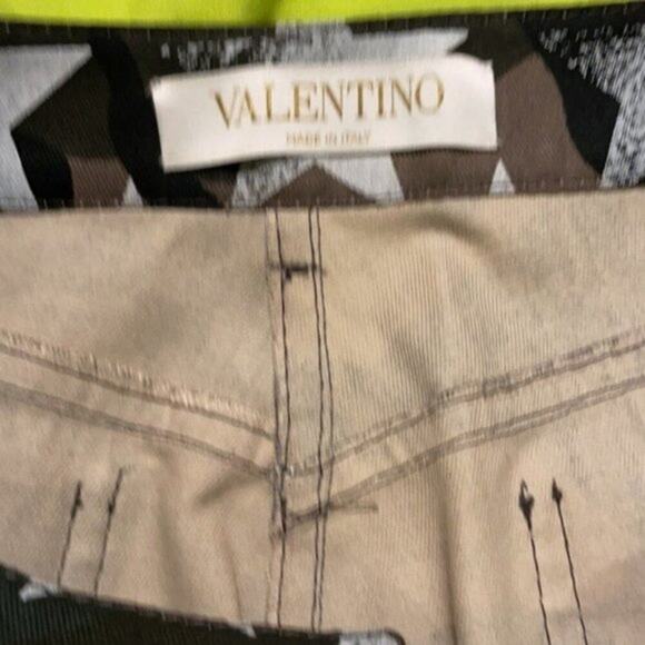 Valentino Denim Star Print Shorts size 4 - Picture 4 of 12